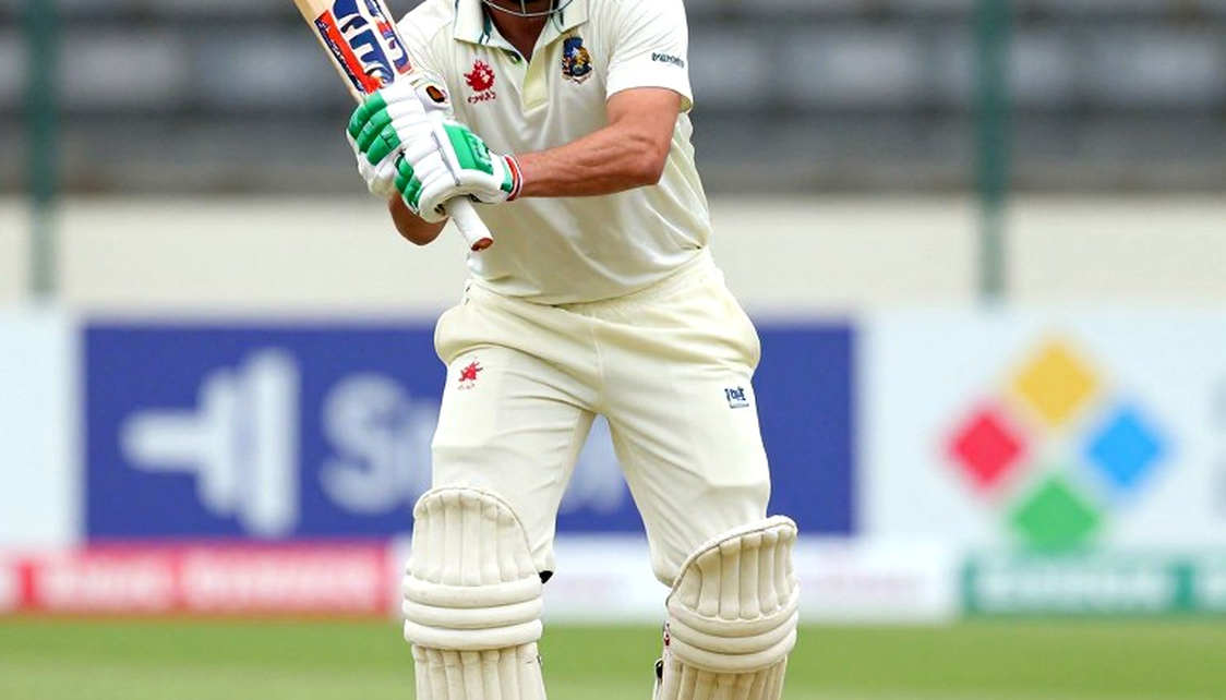 কেন্দ্রীয় চুক্তির ফাঁকা লাইন: ক্রিকেটের বাজারে দাম বসে এক জায়গায়, মূল্য লেখা হয় আর এক জায়গায়